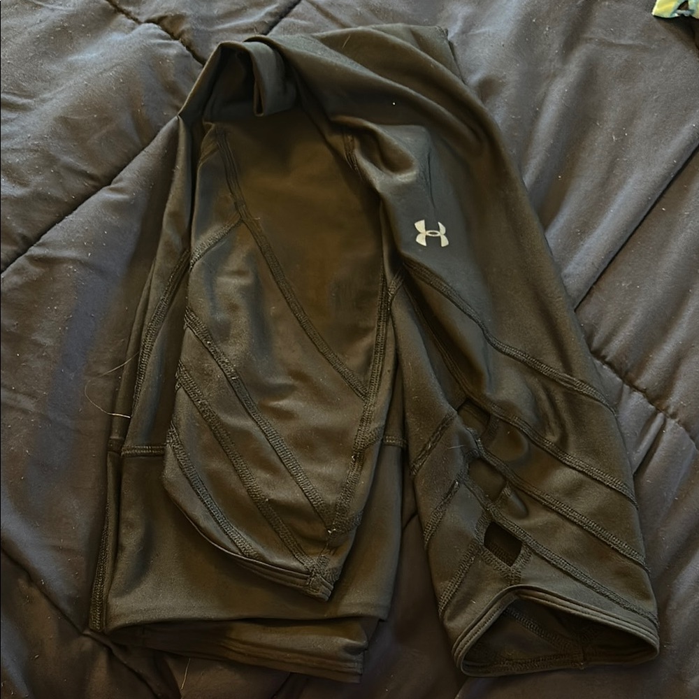Under Armour leggings with cut out bottom. Black, size small.